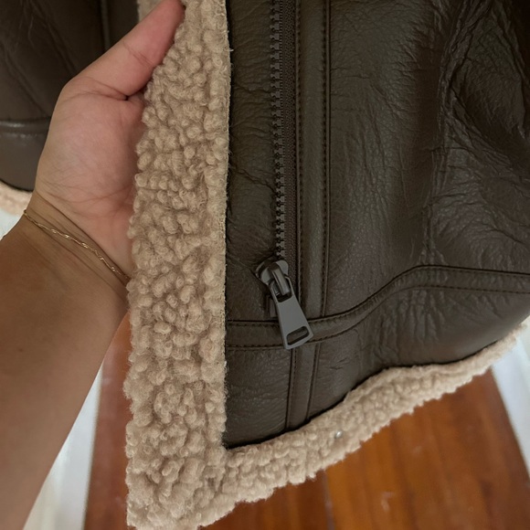 Sherpa-lined Faux-leather Brown Moto Jacket - Picture 4 of 8